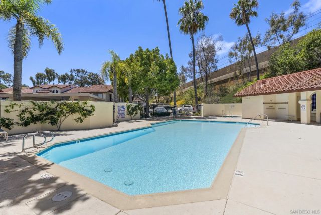 4080 Rosenda Ct 210, San Diego, CA 92122