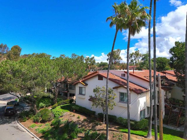 4080 Rosenda Ct 210, San Diego, CA 92122