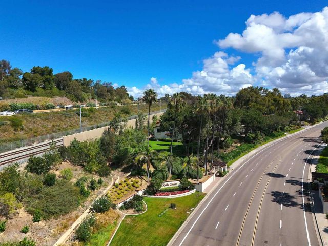 4080 Rosenda Ct 210, San Diego, CA 92122