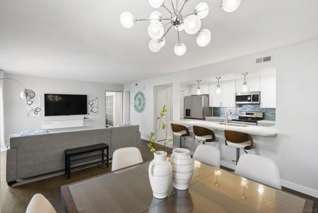 4080 Rosenda Ct 210, San Diego, CA 92122