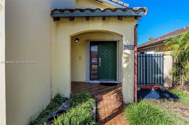 2500 SW 113th Ct, Miami, FL 33165
