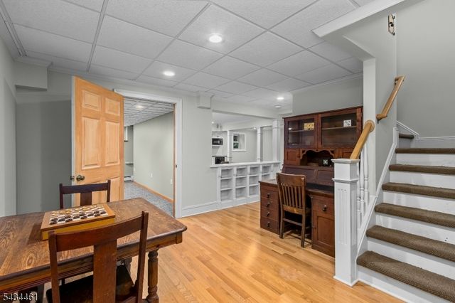 22 Hawthorn Dr, Roxbury Twp., NJ 07876