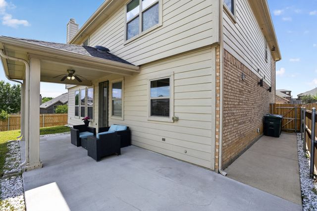 5900 Paddlefish Drive, Fort Worth, TX 76179