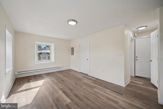 111 W QUEEN LN #3F, Philadelphia, PA 19144