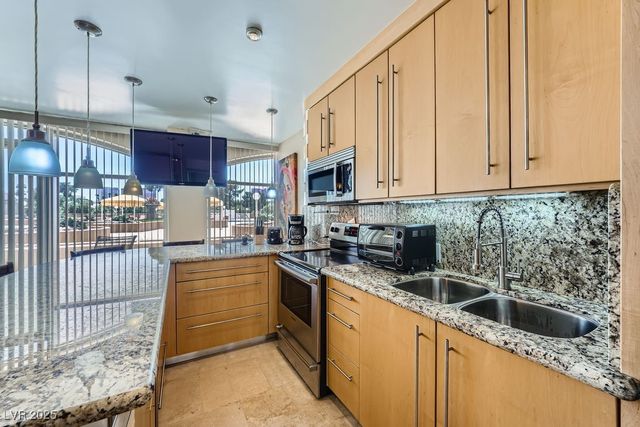 3111 Bel Air Drive Drive 201, Las Vegas, NV 89109