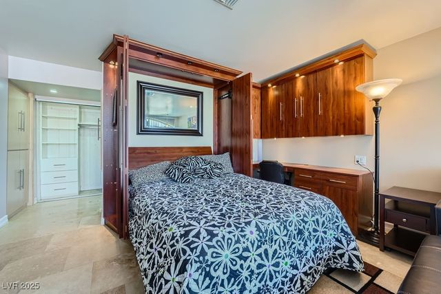 3111 Bel Air Drive Drive 201, Las Vegas, NV 89109