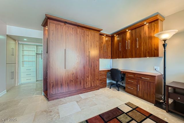 3111 Bel Air Drive Drive 201, Las Vegas, NV 89109