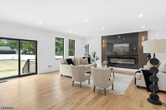 433 Grant Ave, Scotch Plains Twp., NJ 07076