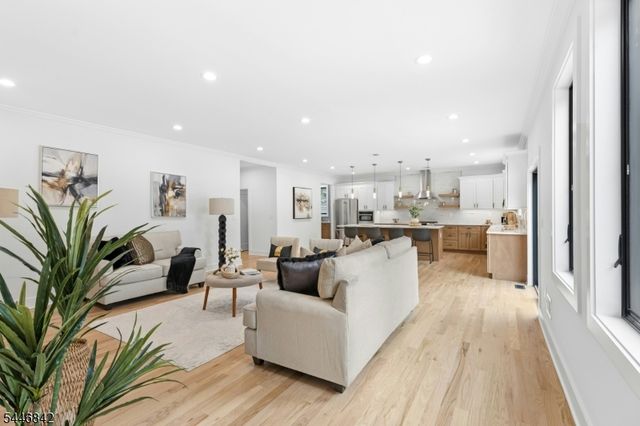 433 Grant Ave, Scotch Plains Twp., NJ 07076