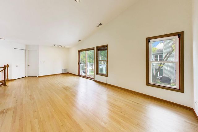 1951 N Stillwater Road 0, Arlington Heights, IL 60004