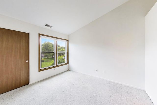 1951 N Stillwater Road 0, Arlington Heights, IL 60004