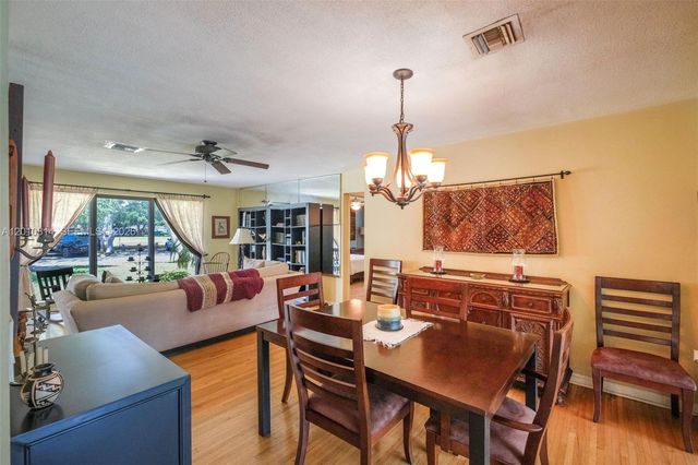 11400 NE 9th Ave, Biscayne Park, FL 33161