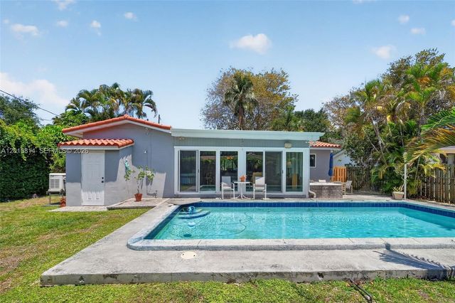 11400 NE 9th Ave, Biscayne Park, FL 33161