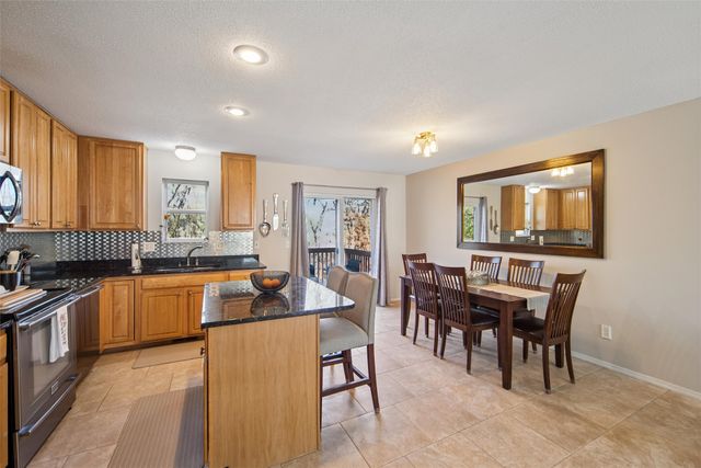 4864 63rd Street, Urbandale, IA 50322