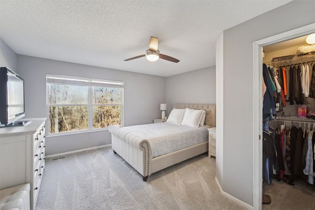 4864 63rd Street, Urbandale, IA 50322