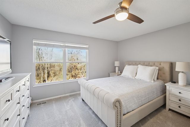 4864 63rd Street, Urbandale, IA 50322