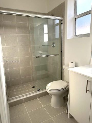 2582 SE 29th St, Homestead, FL 33035