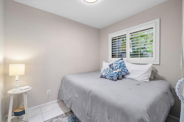 5285 Monterey Circle E, Delray Beach, FL 33484