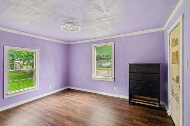 506 Woodard Avenue, Cleburne, TX 76033