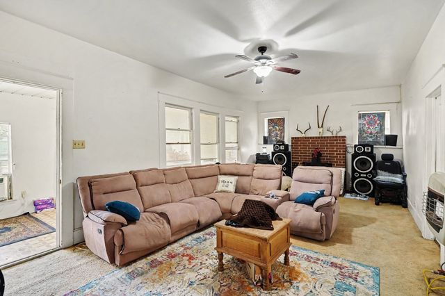 506 Woodard Avenue, Cleburne, TX 76033