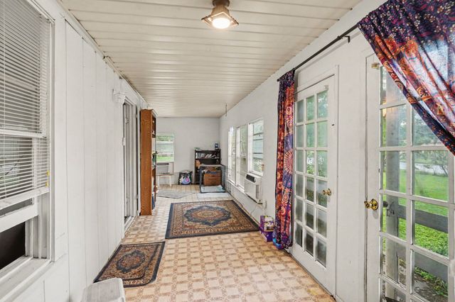 506 Woodard Avenue, Cleburne, TX 76033
