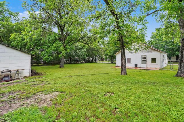 506 Woodard Avenue, Cleburne, TX 76033
