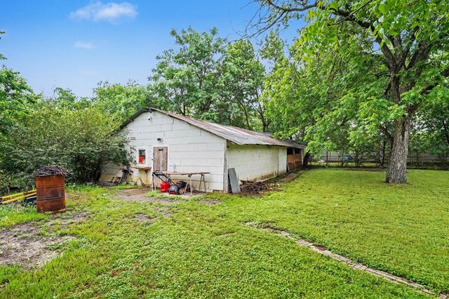 506 Woodard Avenue, Cleburne, TX 76033