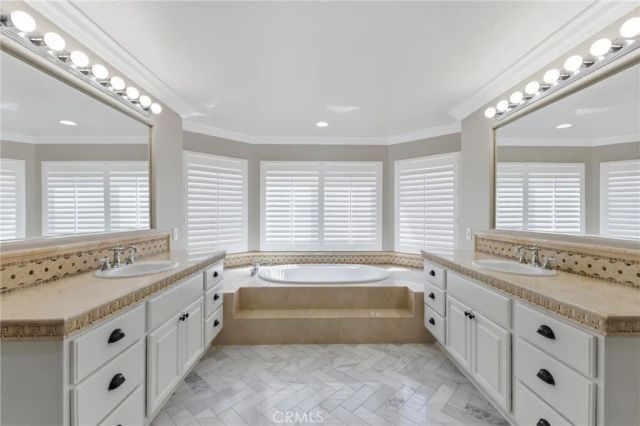 1568 Vandagriff, Corona, CA 92883