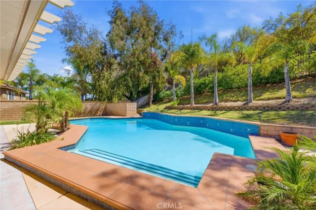 1568 Vandagriff, Corona, CA 92883