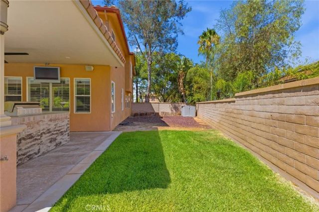 1568 Vandagriff, Corona, CA 92883
