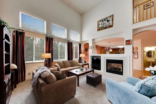 5660 Trinity Court, Gurnee, IL 60031