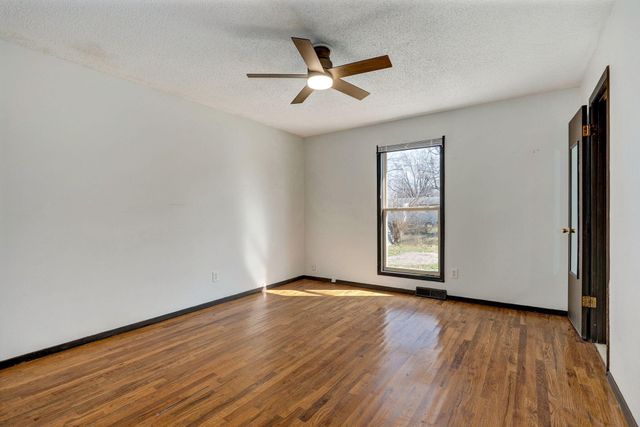 2546 S Fort Avenue, Springfield, MO 65807