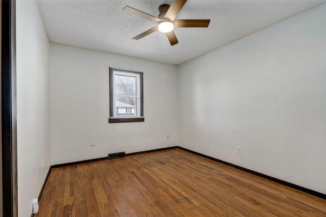 2546 S Fort Avenue, Springfield, MO 65807