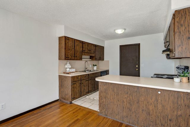 2546 S Fort Avenue, Springfield, MO 65807