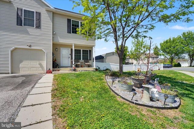 2 CREEKSIDE, Wrightsville, PA 17368