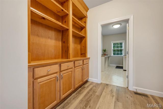 1109 Windridge Estates Lane, Chesterfield, MO 63005