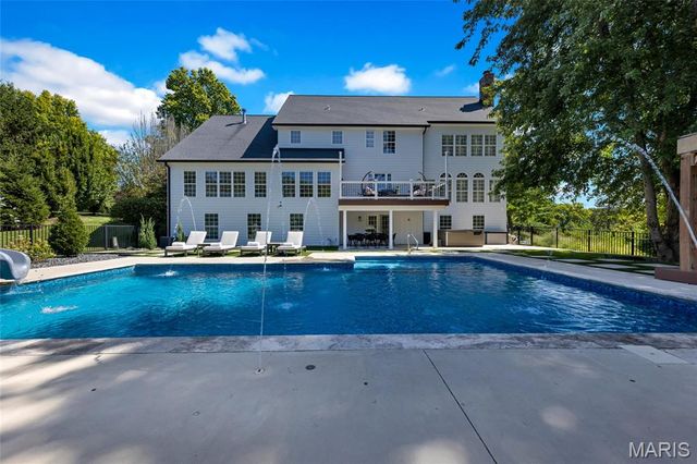 1109 Windridge Estates Lane, Chesterfield, MO 63005