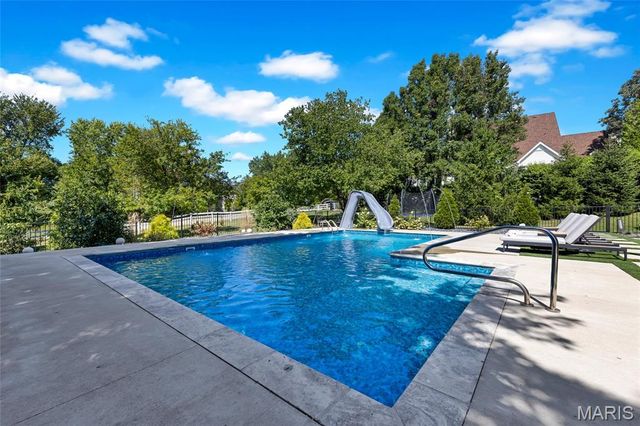 1109 Windridge Estates Lane, Chesterfield, MO 63005