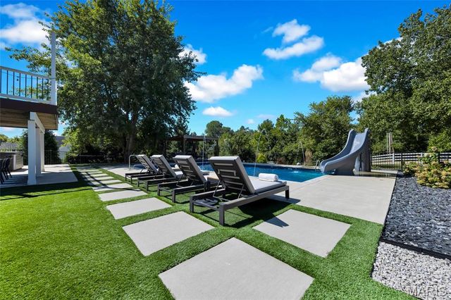1109 Windridge Estates Lane, Chesterfield, MO 63005