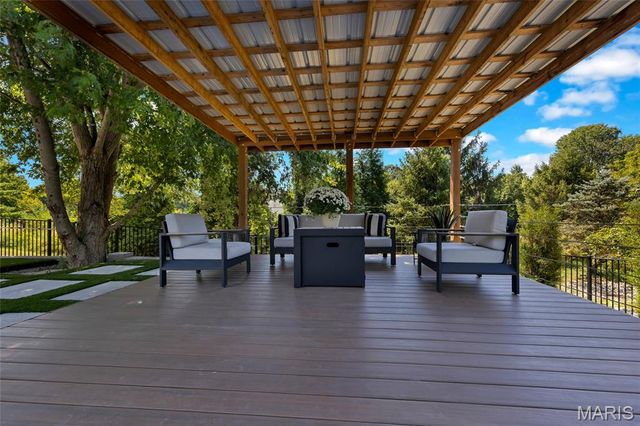 1109 Windridge Estates Lane, Chesterfield, MO 63005