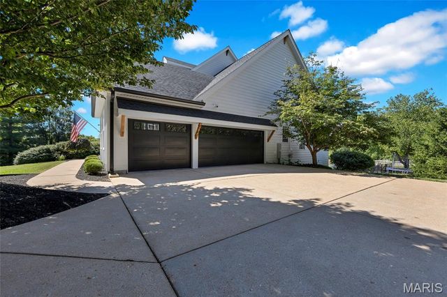 1109 Windridge Estates Lane, Chesterfield, MO 63005