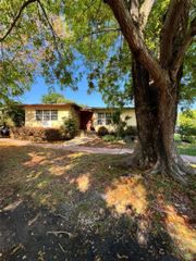 4582 Royal Palm Ave, Miami Beach, FL 33140