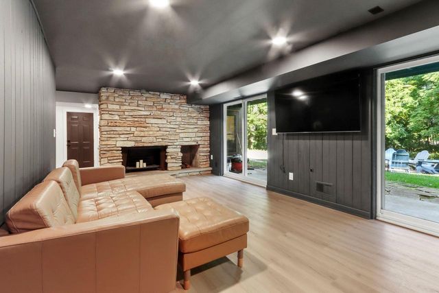 W3552 Wildwood DRIVE, Lake Geneva, WI 53147