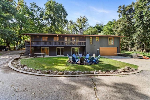 W3552 Wildwood DRIVE, Lake Geneva, WI 53147