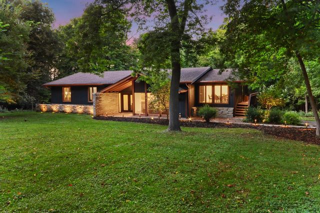 W3552 Wildwood DRIVE, Lake Geneva, WI 53147