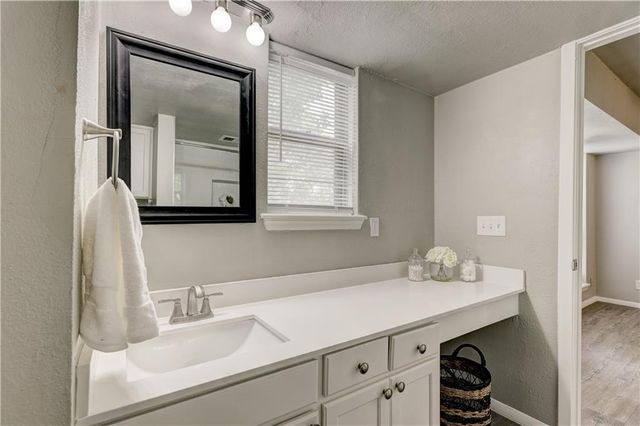 6000 N Pennsylvania Avenue 46, Oklahoma City, OK 73112