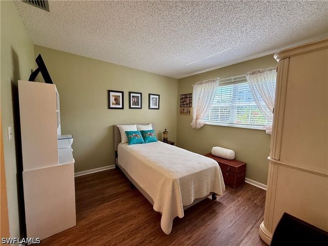 7079 Cedarhurst DR, Fort Myers, FL 33919