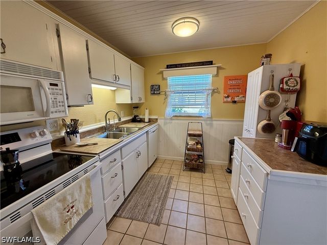 7079 Cedarhurst DR, Fort Myers, FL 33919