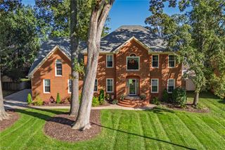 1008 Harwich DR, Chesapeake, VA 23322