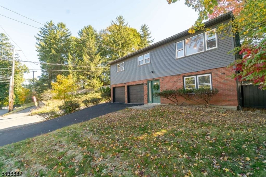 102 Brooklyn Mountain Rd, Hopatcong Boro, NJ 07843 — photo 2